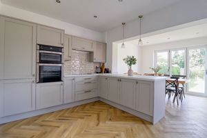 Kitchen/Diner- click for photo gallery